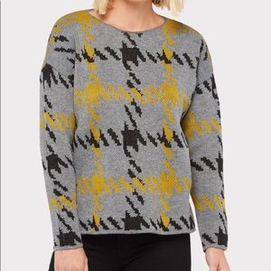 Evereve Gray and Yellow Patterned Sweater